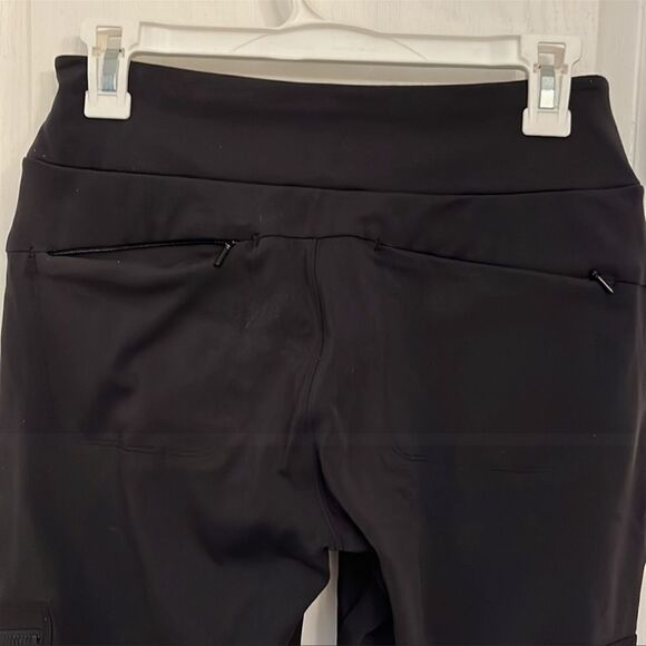 Athleta Headlands Hybrid Cargo Pant Black 6 - Picture 5 of 8